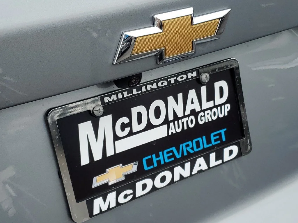 New 2027 Sterling Gray Metallic Chevrolet LT image 34