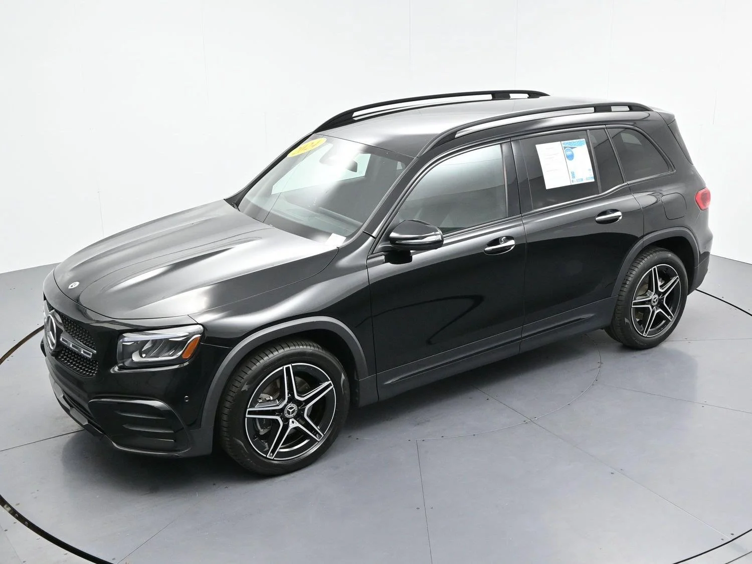 Used 2024 Black Mercedes-Benz GLB 250 image 38