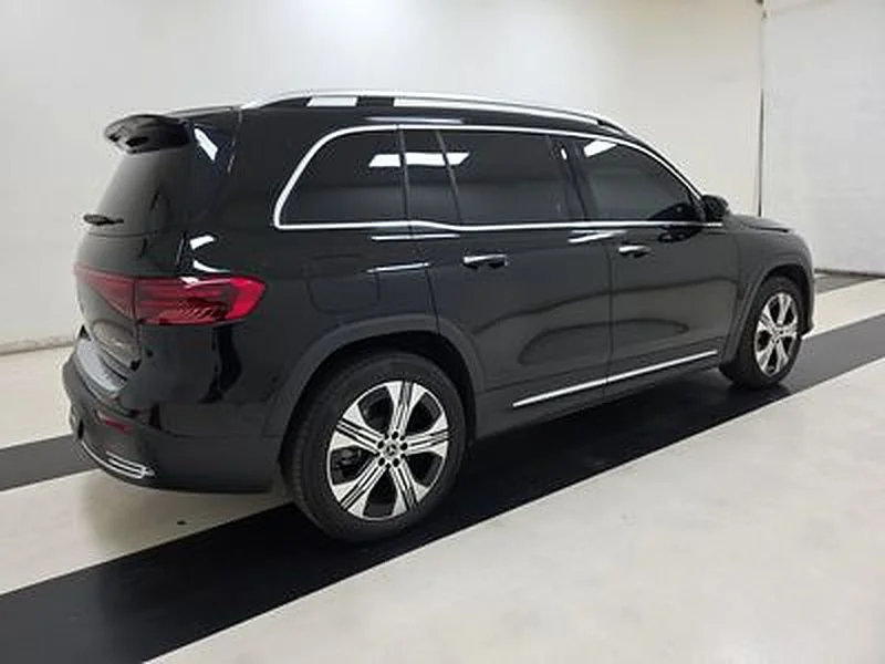 Used 2024 Black Mercedes-Benz 300 image 4