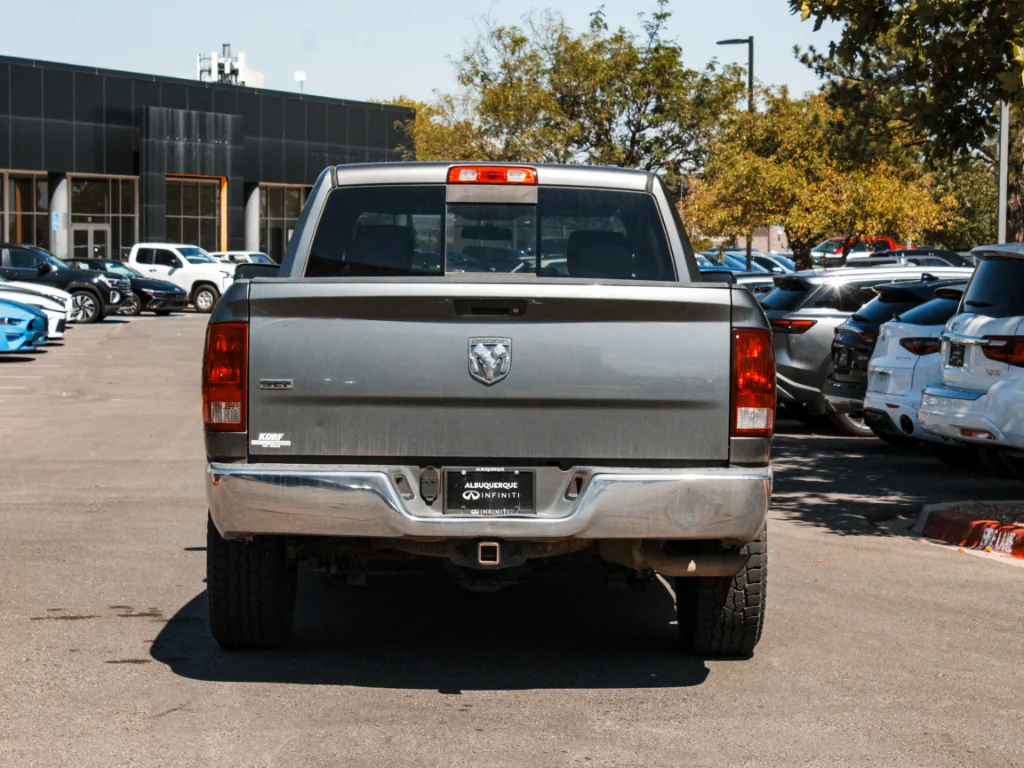 Used 2009 Mineral Gray Metallic Clearcoat Dodge SLT image 6