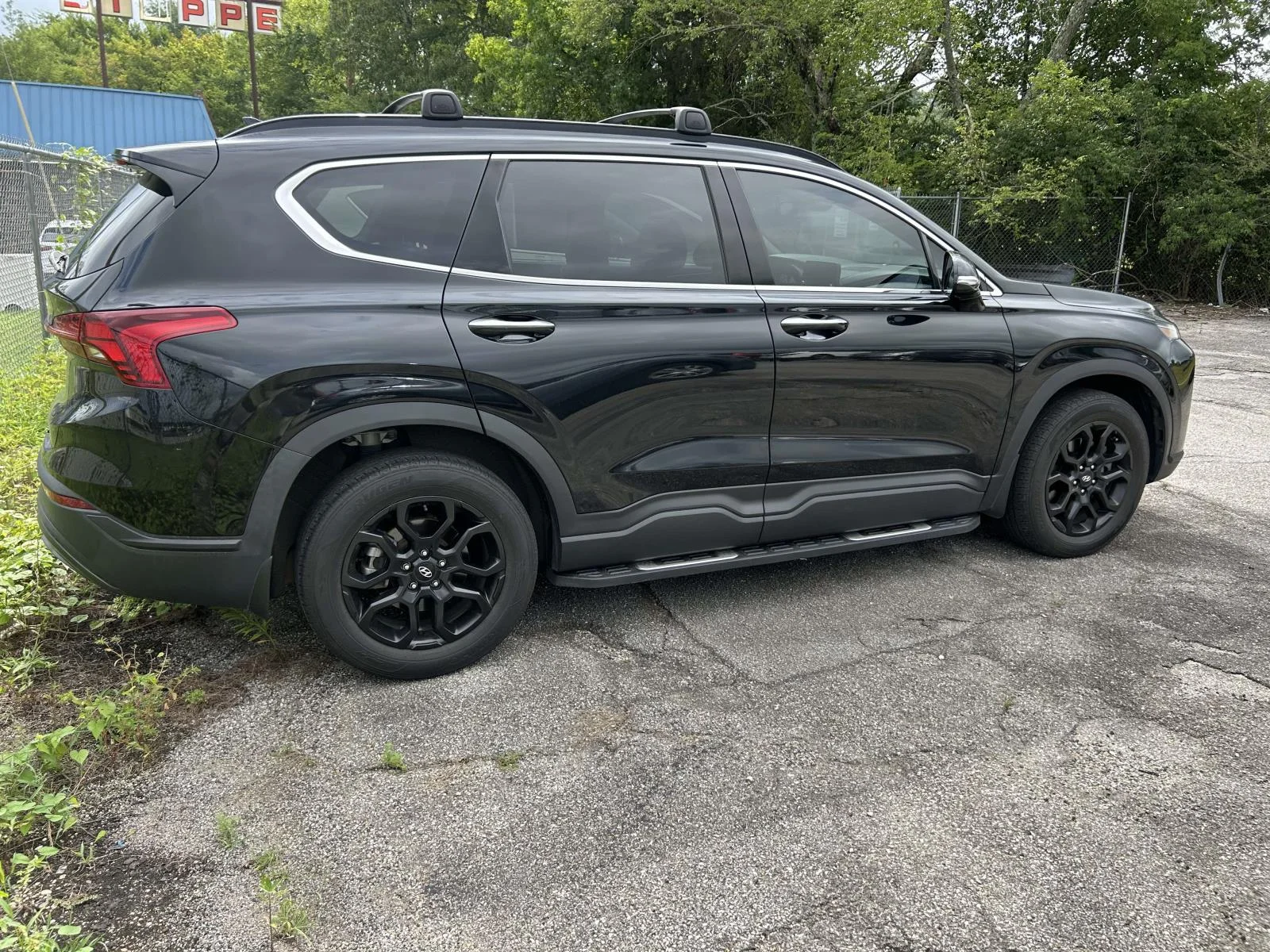 Used 2022 Black Hyundai XRT image 2