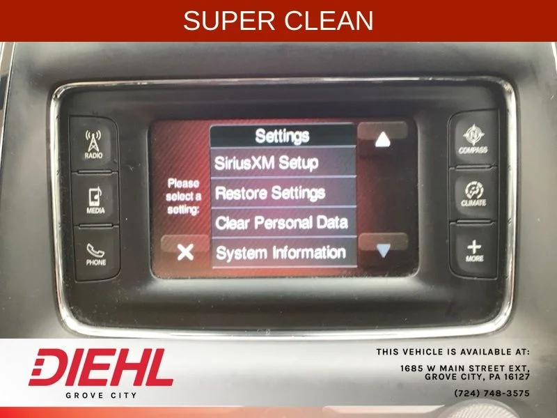 Used 2015 Red Dodge SXT image 32