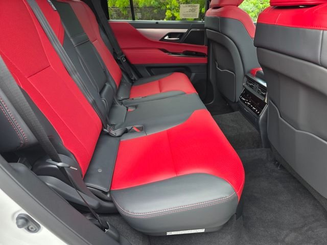 2025 Lexus LX 700h F-Sport - Photo 13