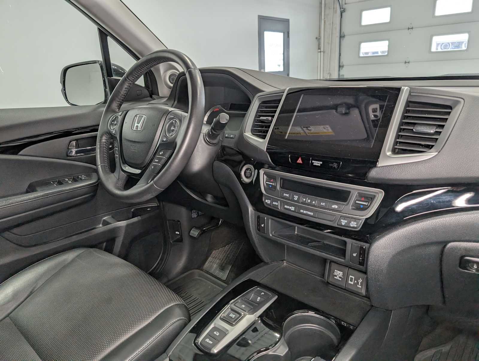 Used 2020 Modern Steel Metallic Honda RTL-E image 44