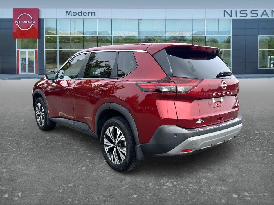 Used 2022 Scarlet Ember Tintcoat Nissan SV image 6
