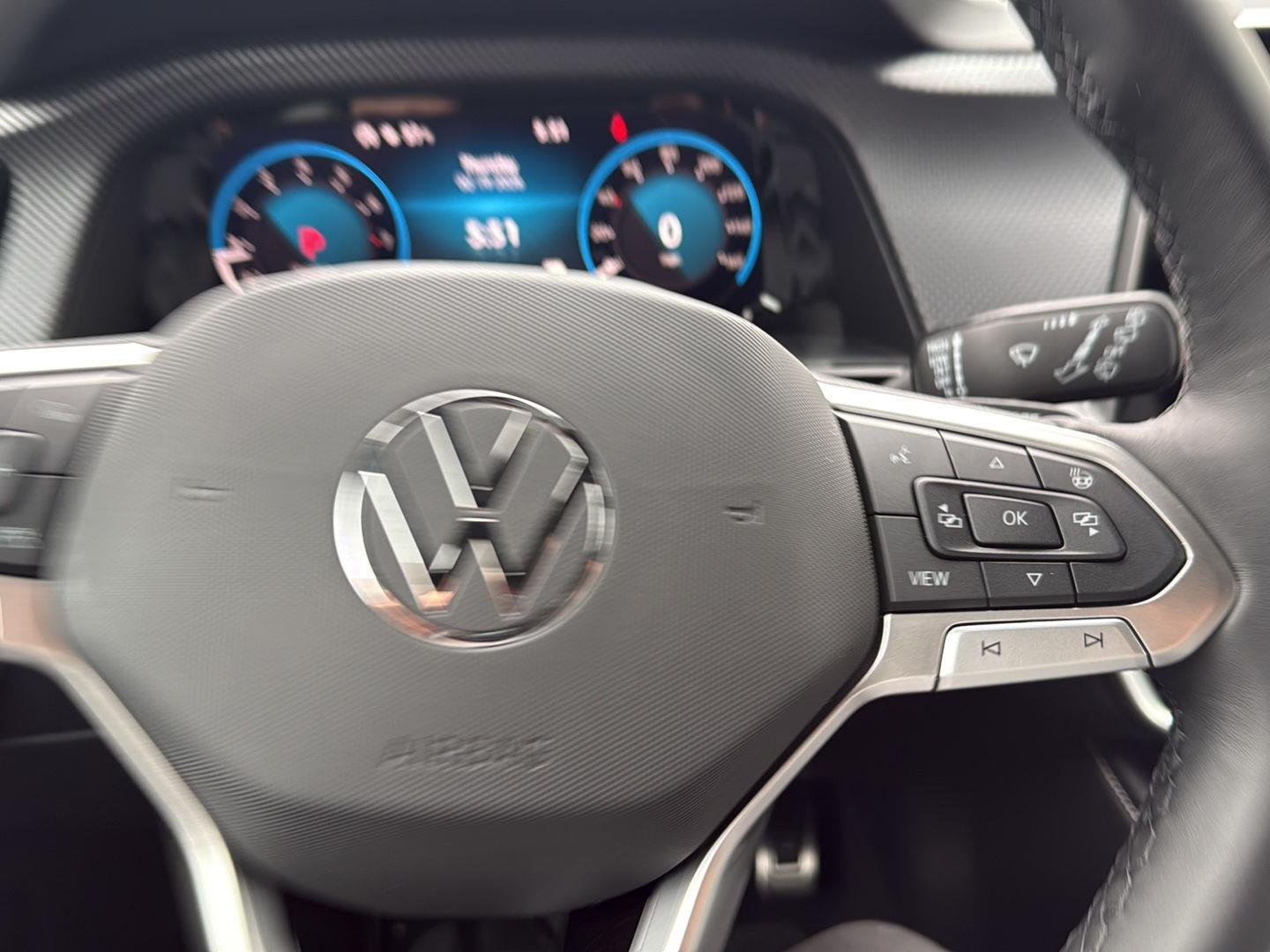 2026 Volkswagen Atlas Cross Sport SEL R-LINE - Photo 12