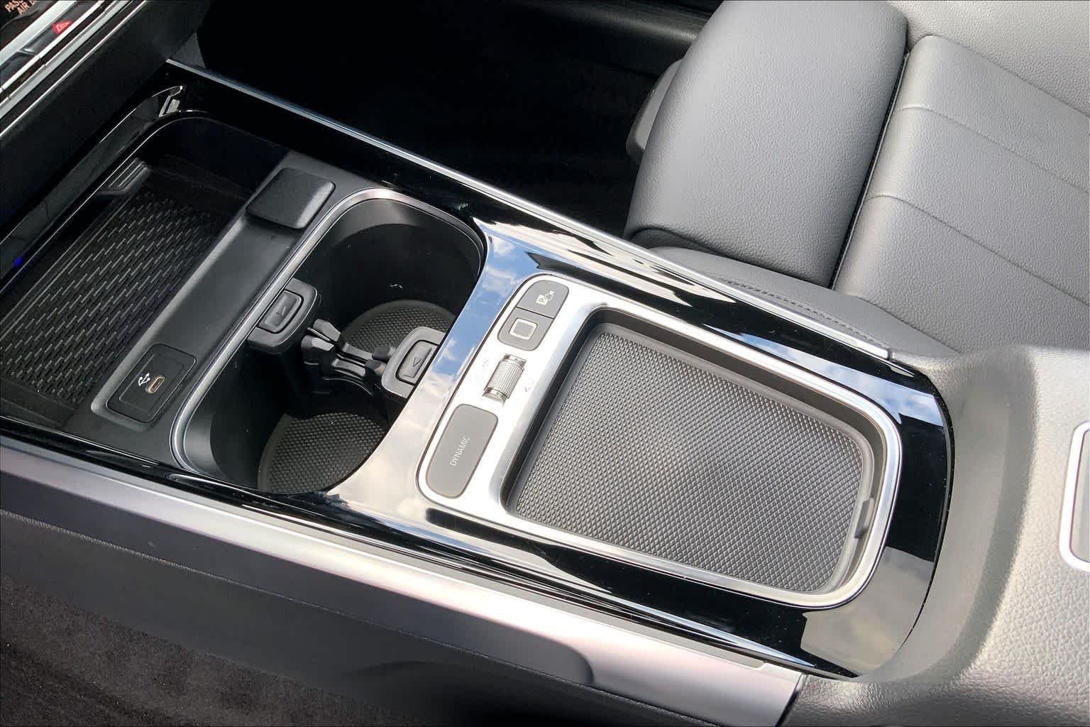 New 2026 Starling Blue Metallic Mercedes-Benz GLB 250 image 17