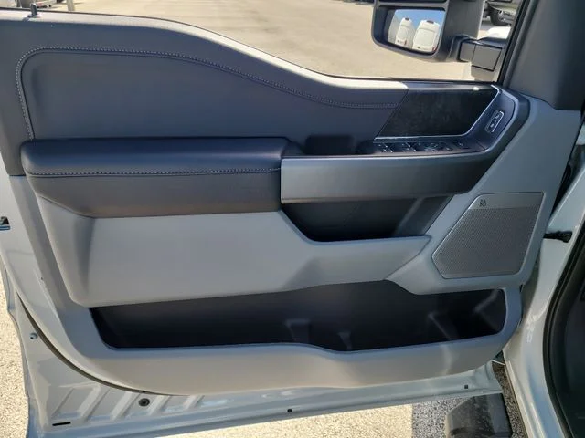 New 2026 Avalanche Ford XLT image 17