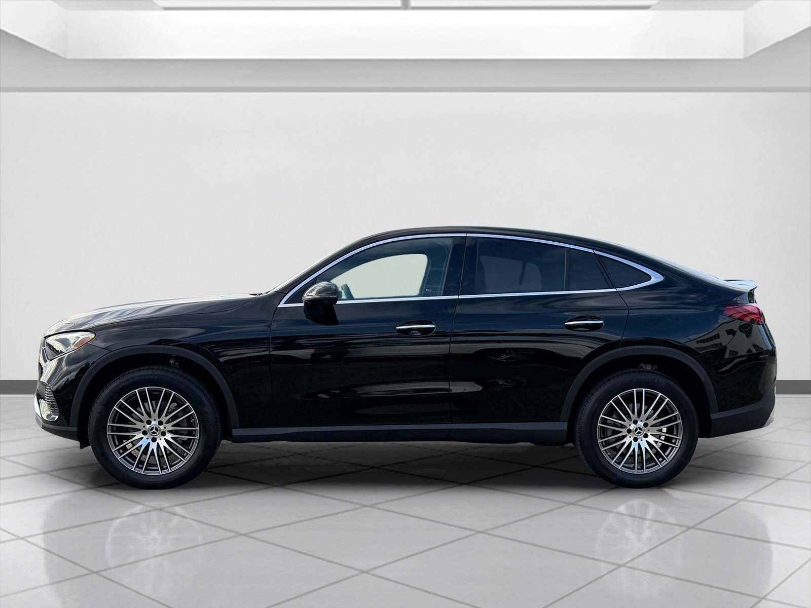 New 2026 Black Mercedes-Benz GLC 300 image 29