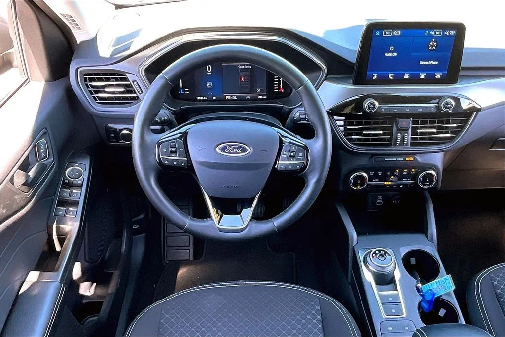 Used 2024 Black Metallic Ford Active image 4