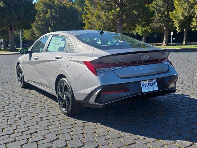New 2026 Silver Hyundai SEL Sport Premium image 6