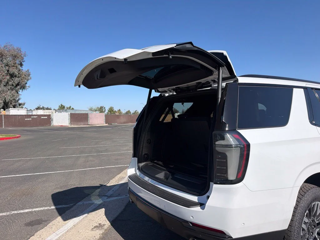 2027 Chevrolet Tahoe Z71 - Photo 37