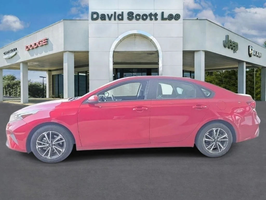 Used 2023 Red Kia LXS image 2