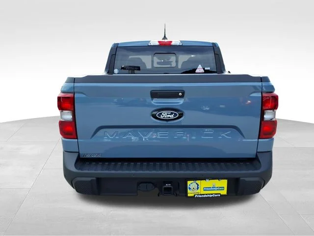 Used 2025 Gray Ford Lariat image 6
