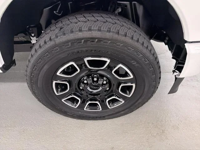 New 2026 Star White Metallic Tri-Coat Ford F-250® Platinum® image 25