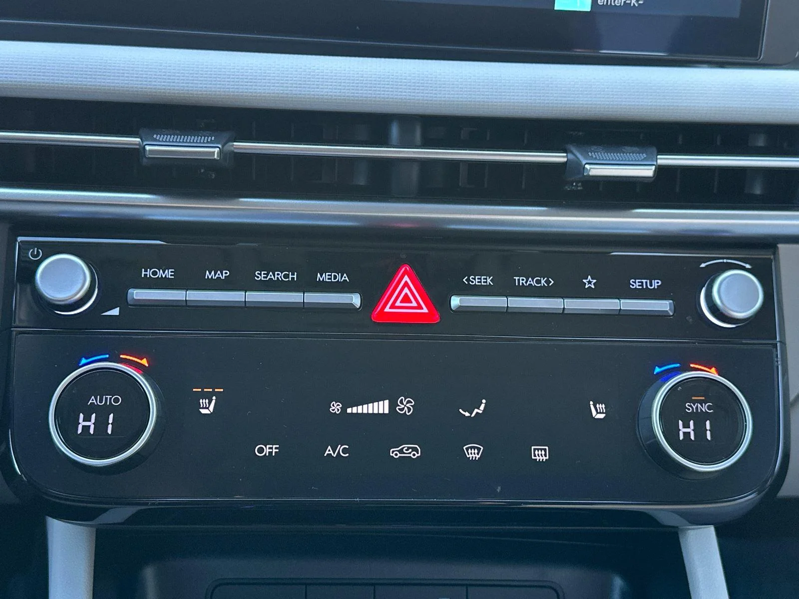 New 2025 Phantom Black Hyundai SEL image 22