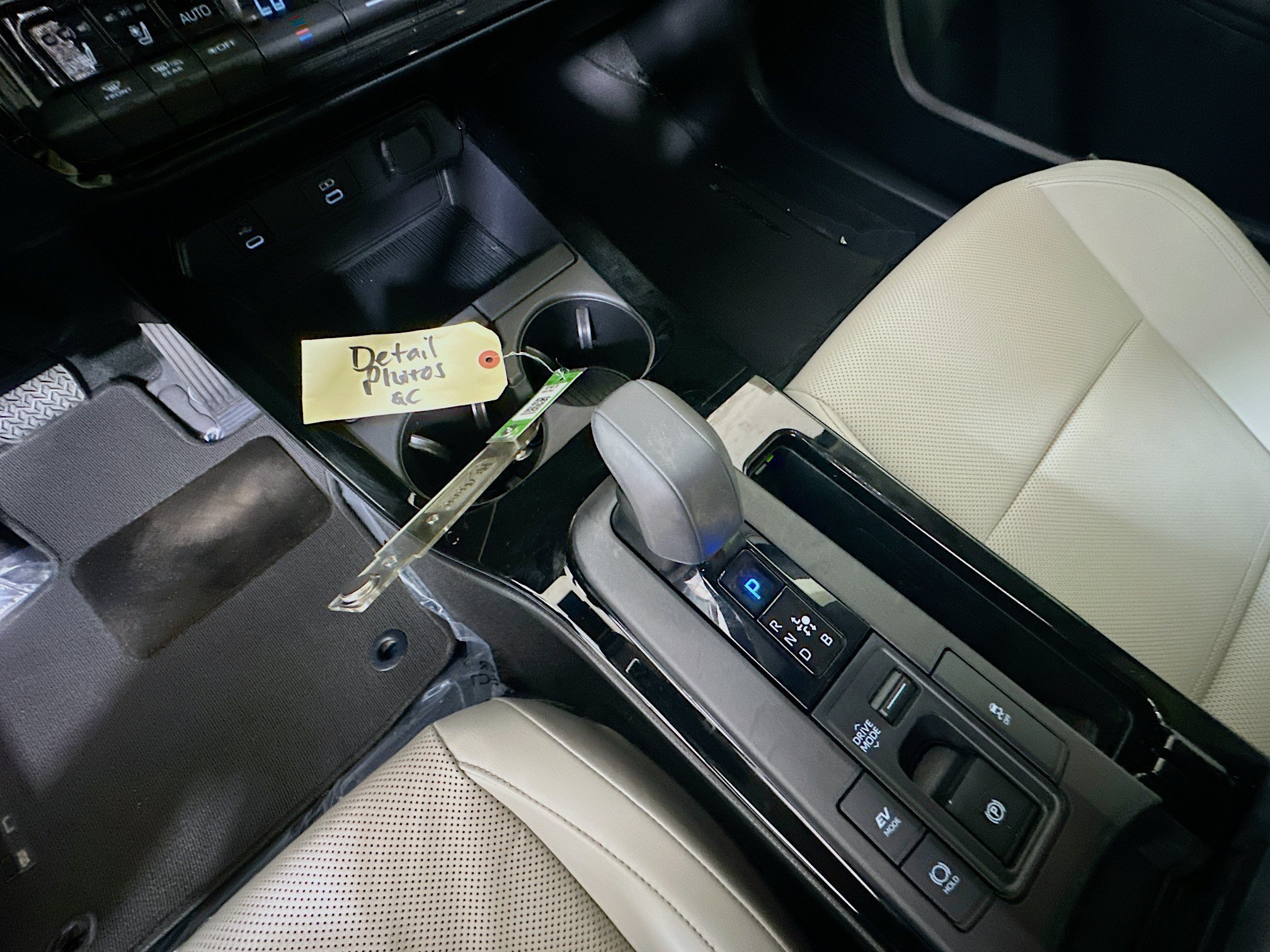 Used 2024 Pearl Toyota Limited image 22