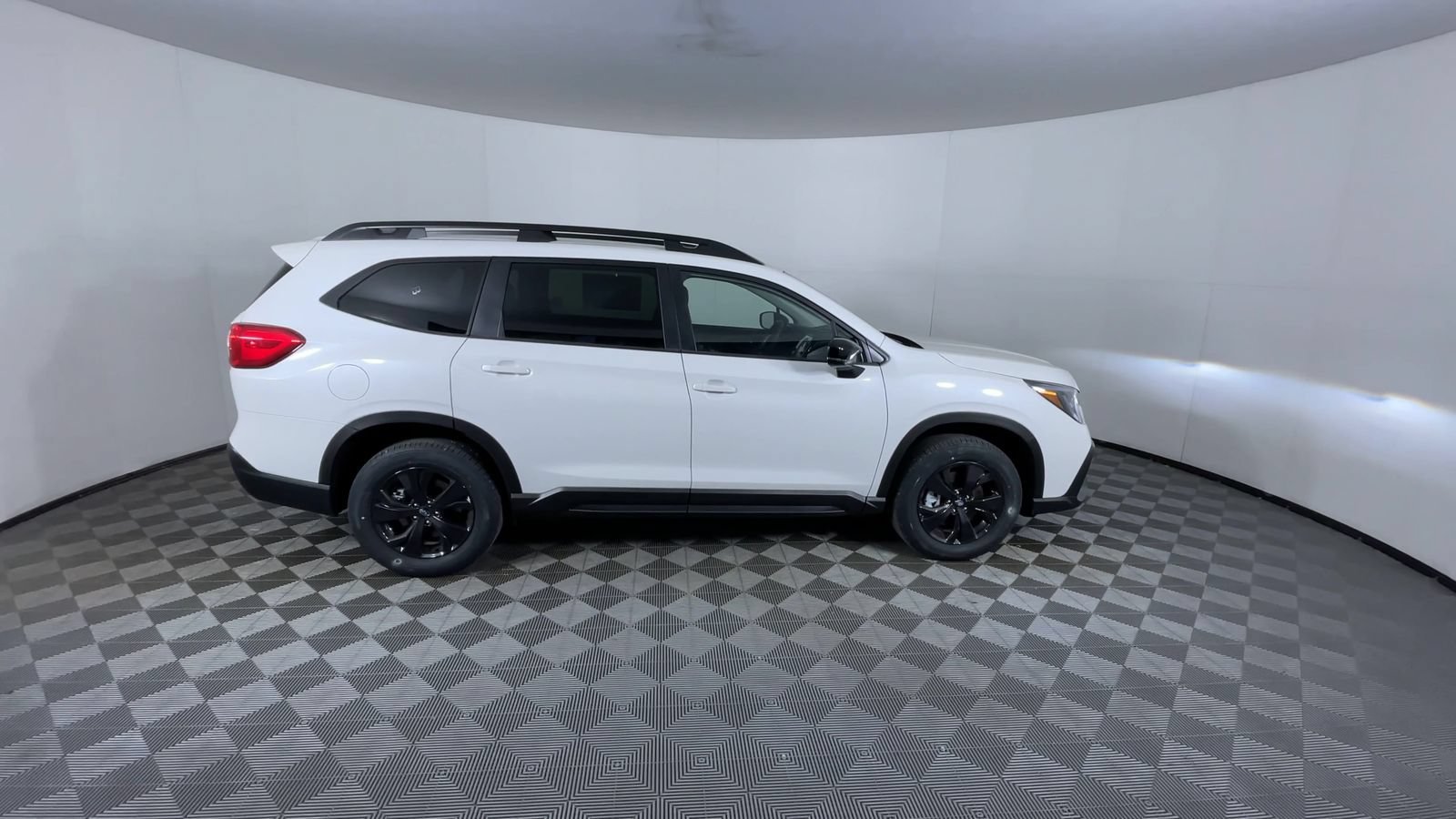 Used 2026 Crystal White Pearl Subaru Premium image 9