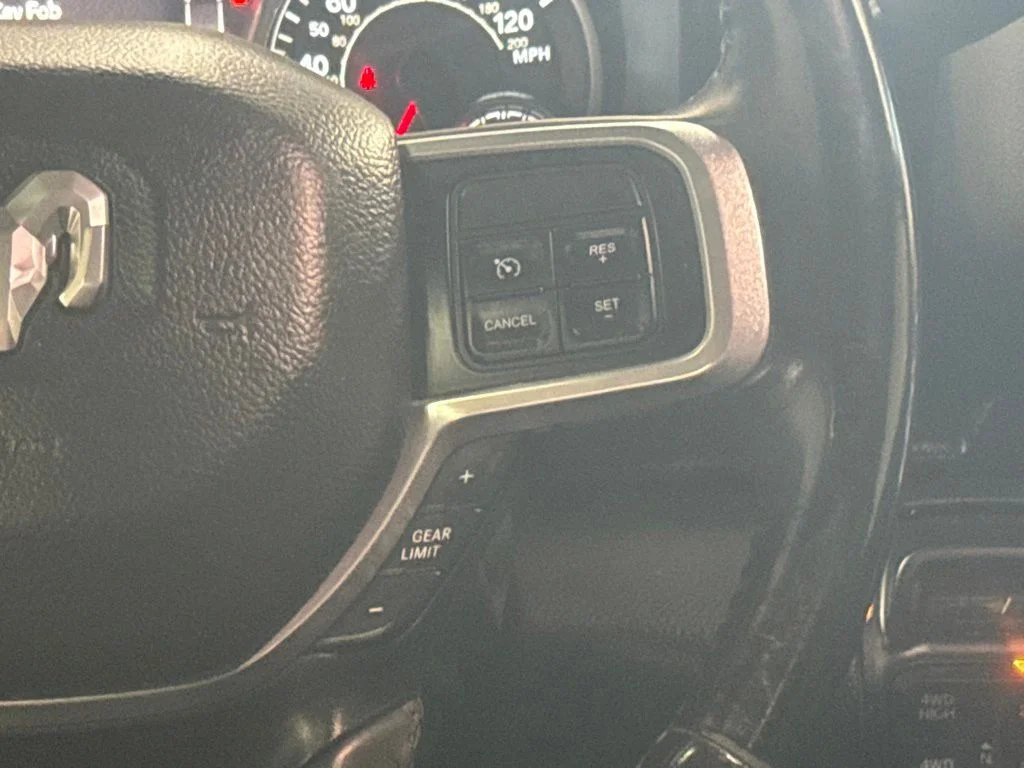 Used 2020 Granite Crystal Metallic Clearcoat Ram Laramie image 17
