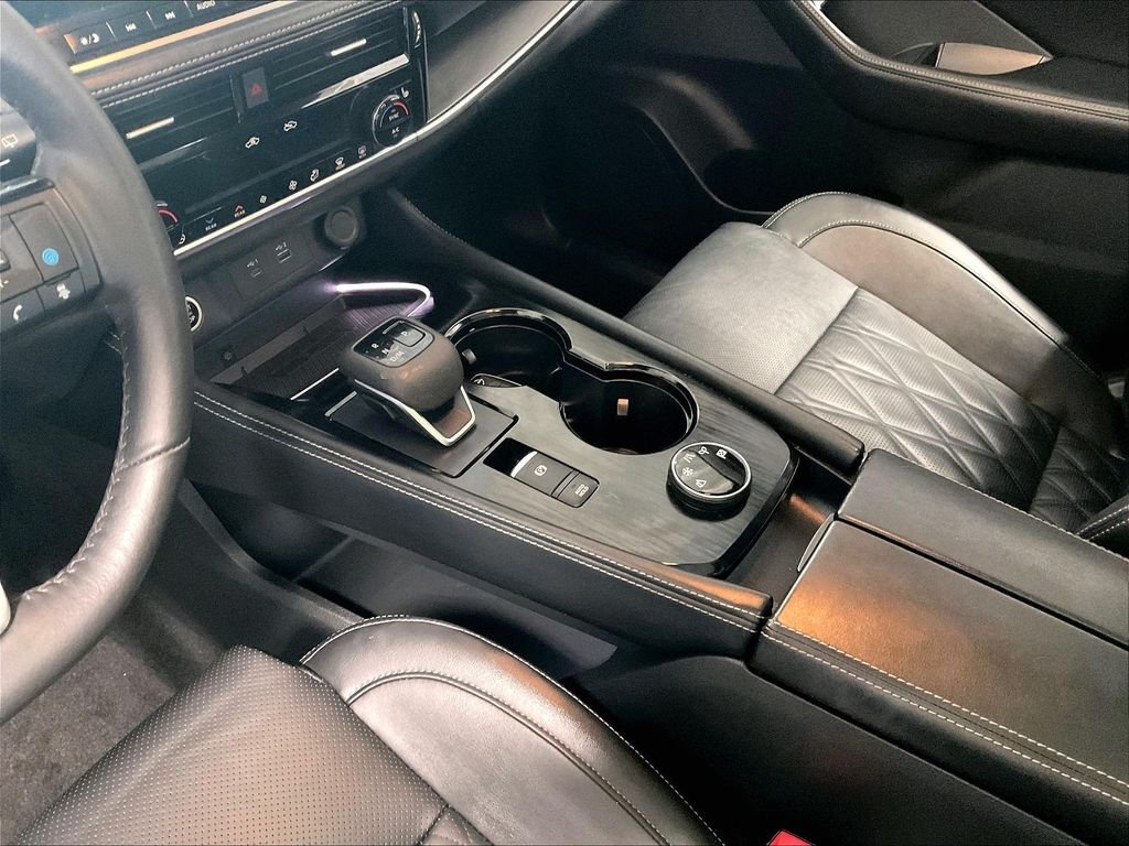 Certified Used 2023 White Nissan Platinum image 20