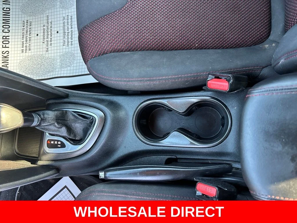 Used 2016 Red Dodge SXT image 18