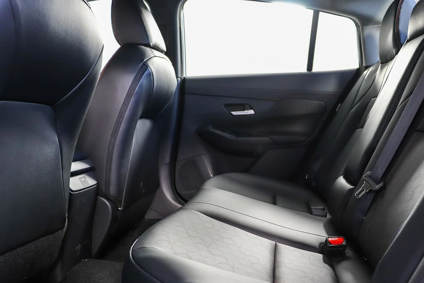New 2026 Aspen White TriCoat Nissan SR image 21
