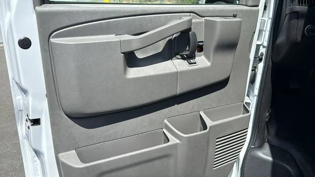 2026 GMC Savana Cargo Work Van - Photo 27