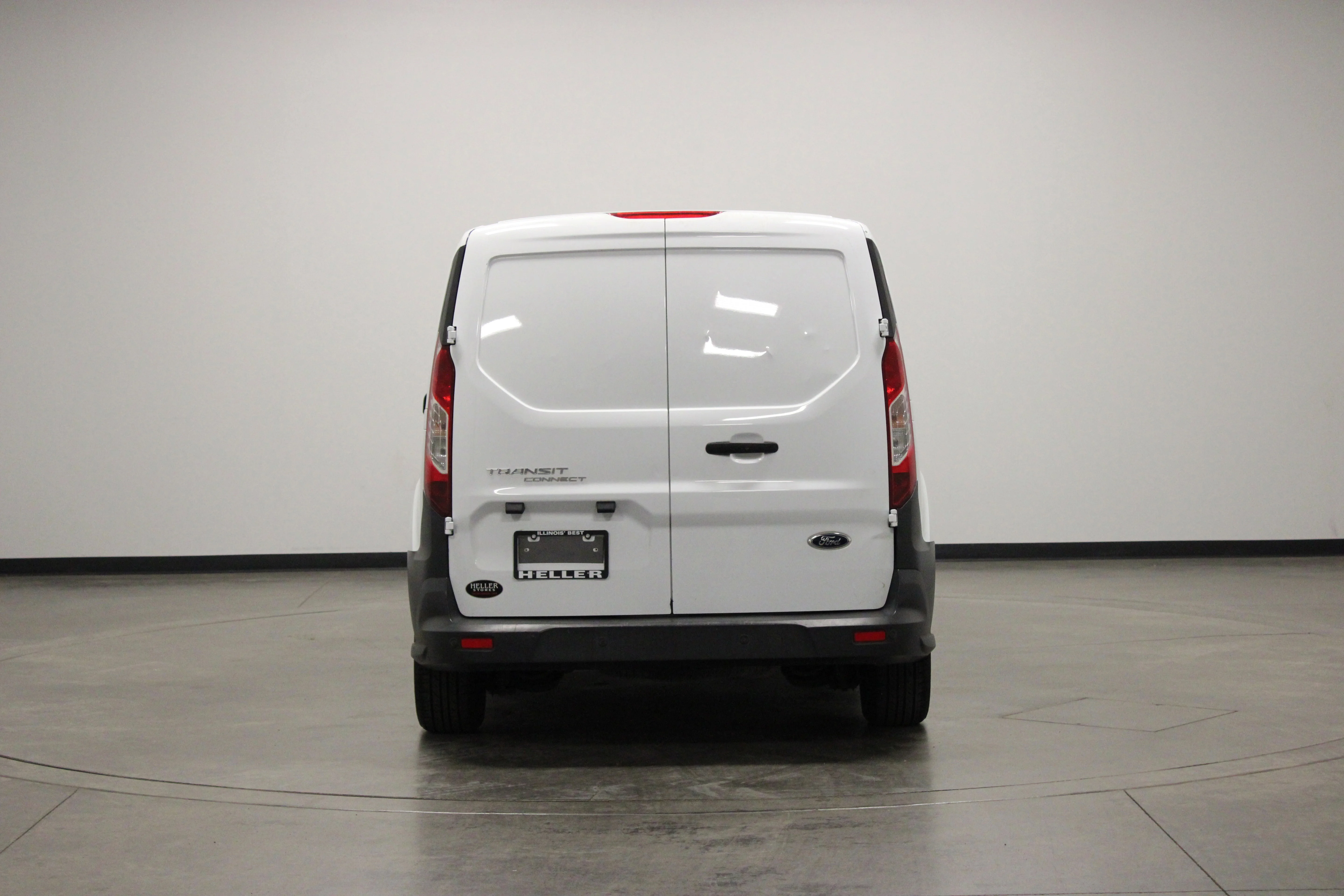 Used 2015 Frozen White Ford XL image 7