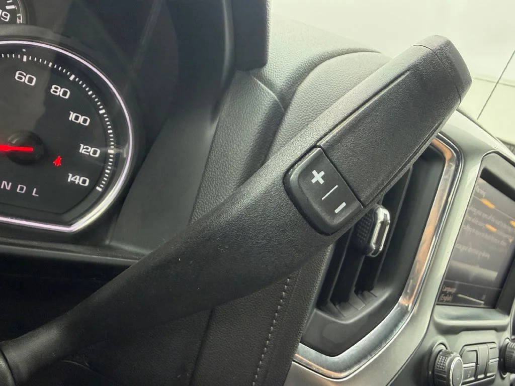 Used 2020 NORTHSKY BLUE METALLIC Chevrolet RST image 35