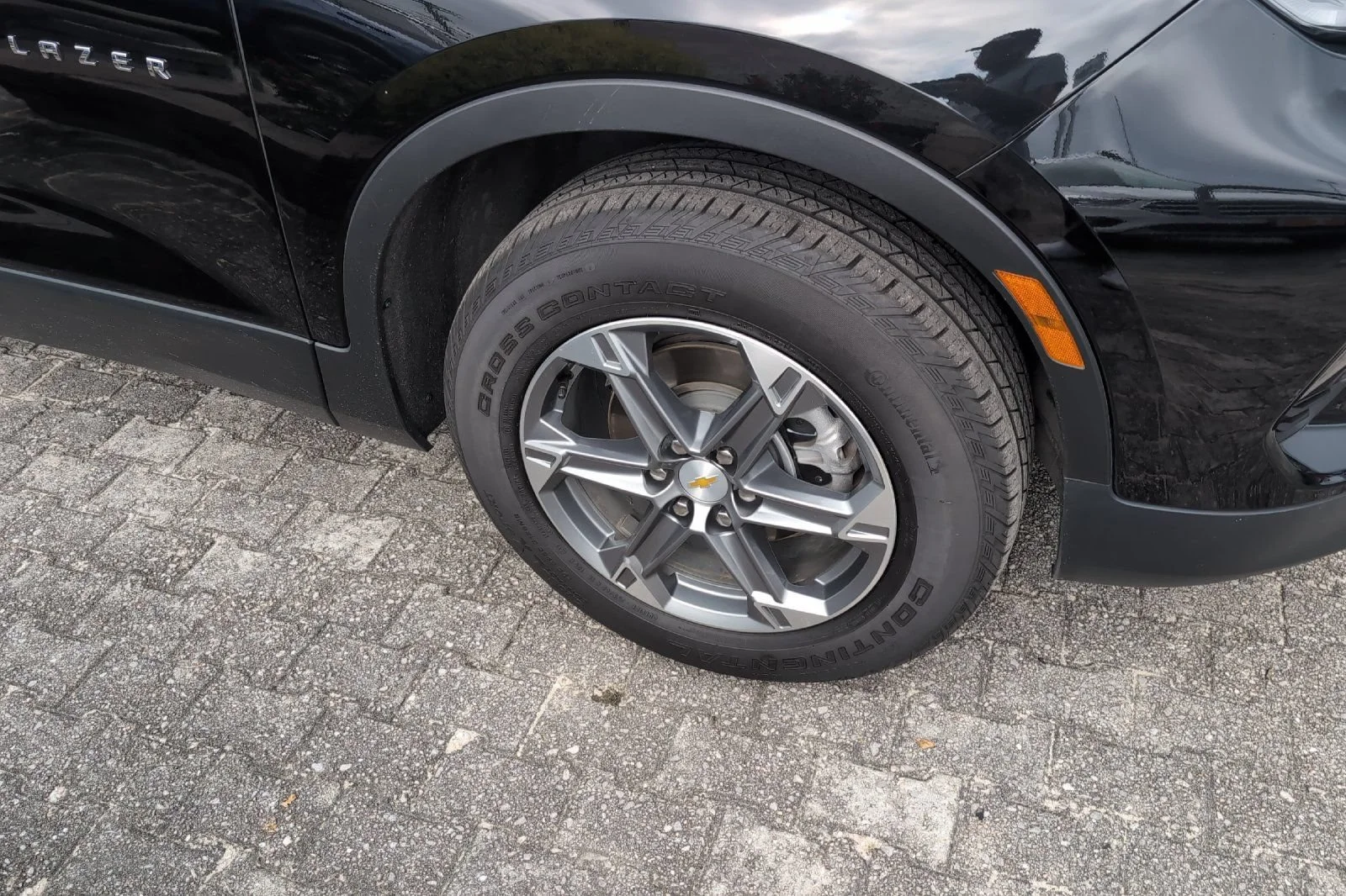 Used 2024 Black Chevrolet 2LT image 3