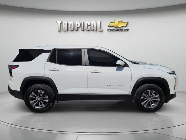 New 2027 Summit White Chevrolet LT image 6