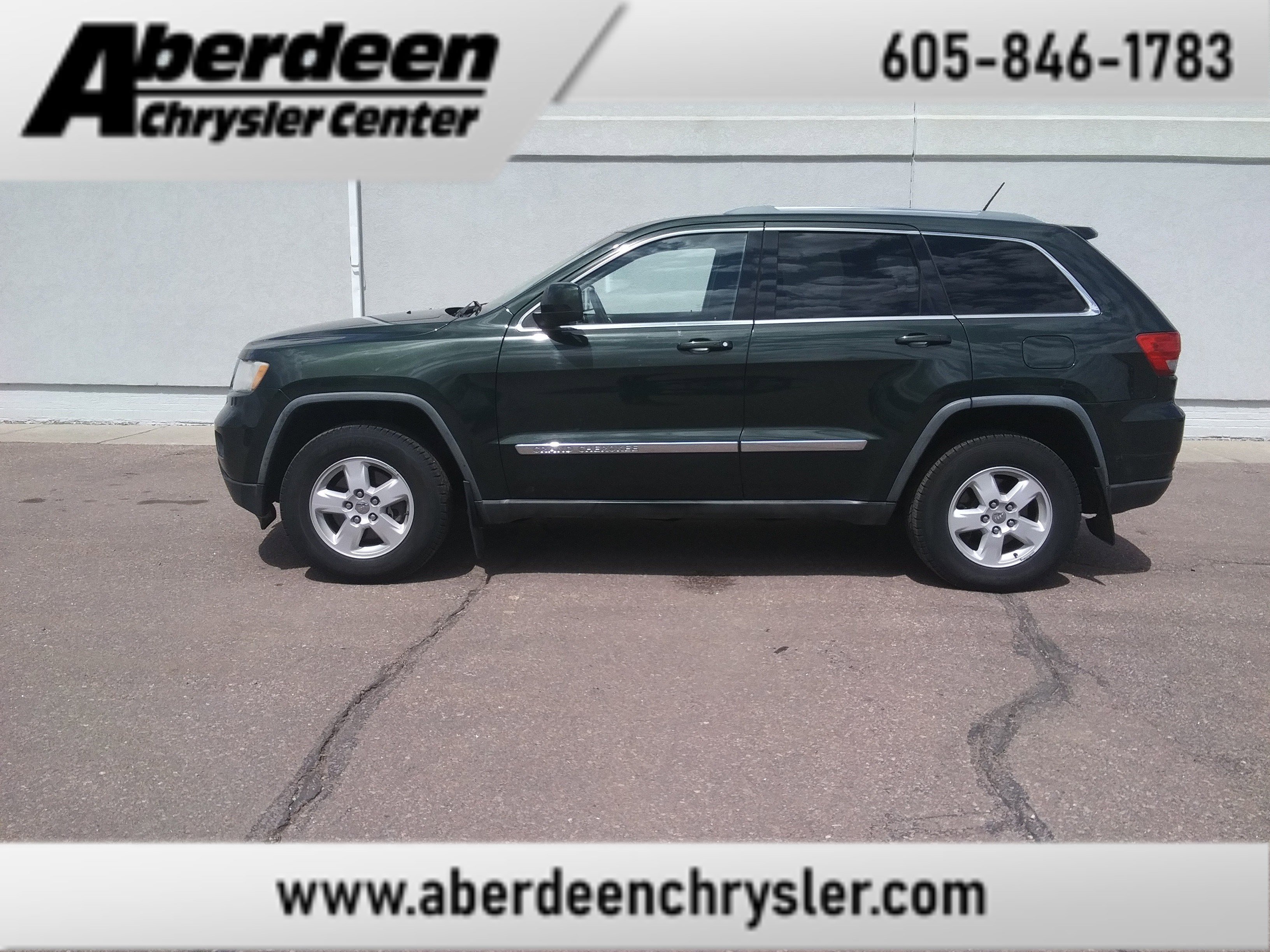 2011 Jeep Grand Cherokee Laredo 4WD's photo