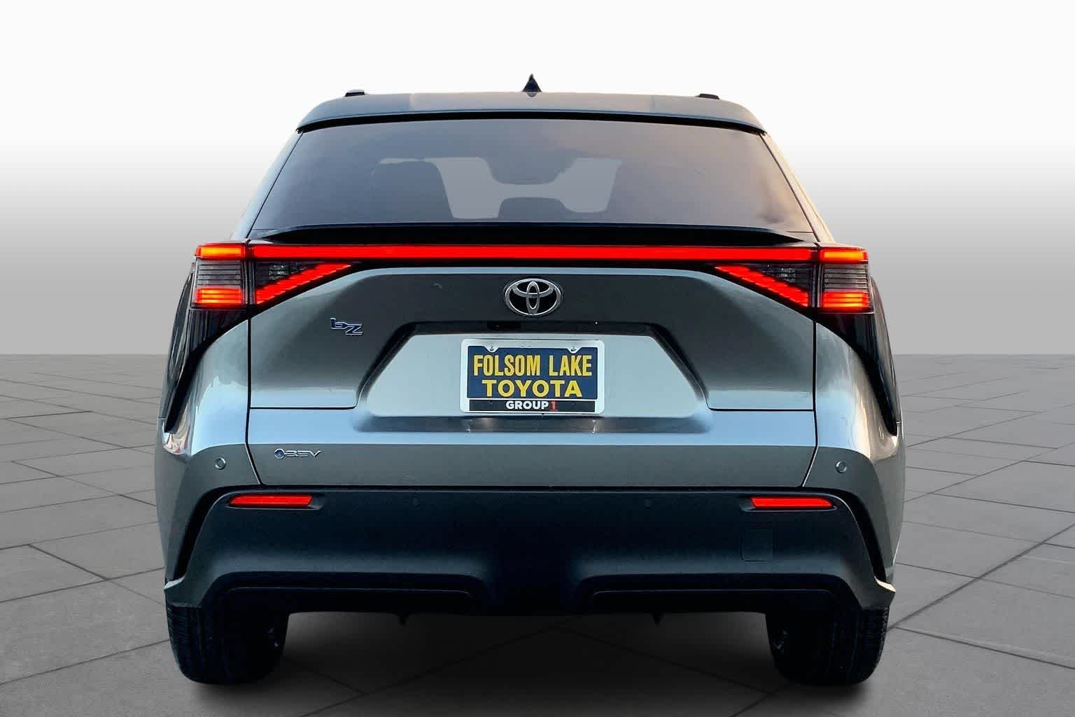 New 2026 Heavy Metal Toyota XLE image 4