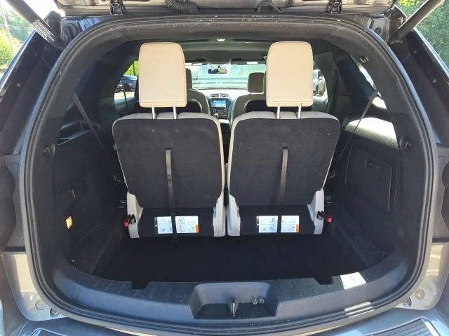 Used 2018 Gray Ford XLT image 13