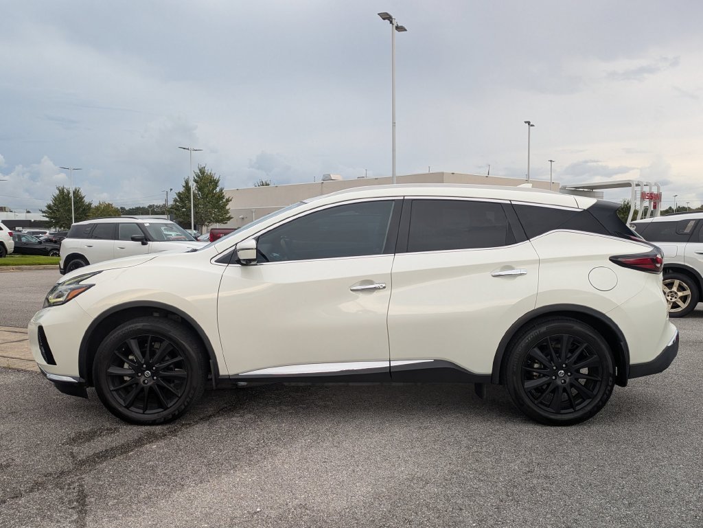 Used 2020 White Nissan Platinum image 2
