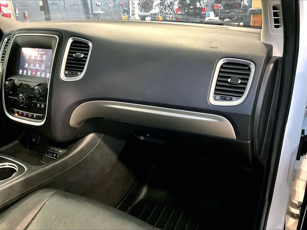 Used 2020 White Dodge SXT Plus image 13