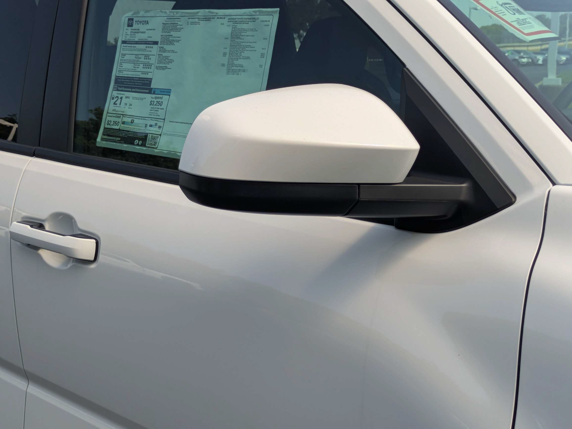 2026 Toyota Tacoma SR5 - Photo 13