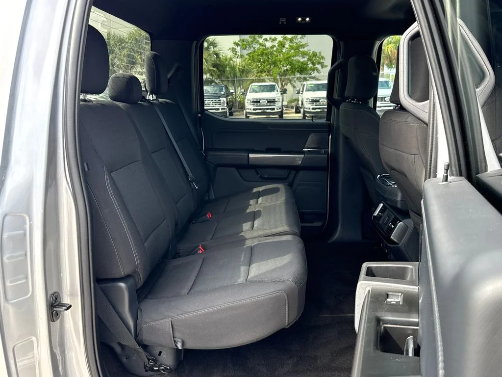 Certified Used 2022 Silver Ford XLT image 30