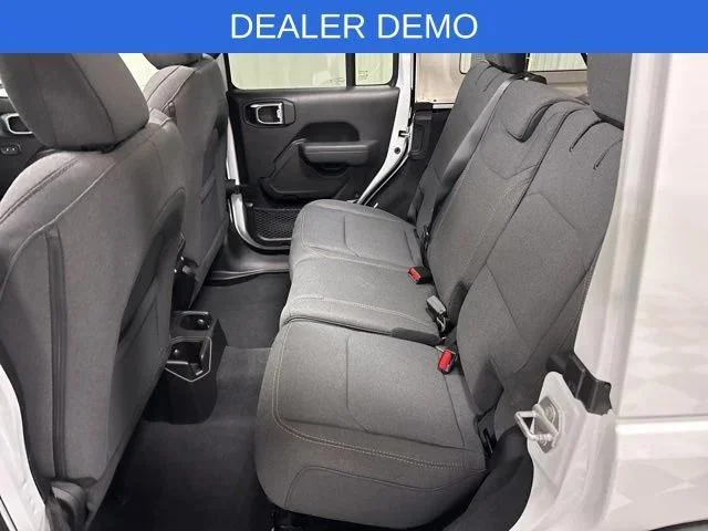 New 2026 Bright White Clear-Coat Exterior Paint Jeep Sport S image 18