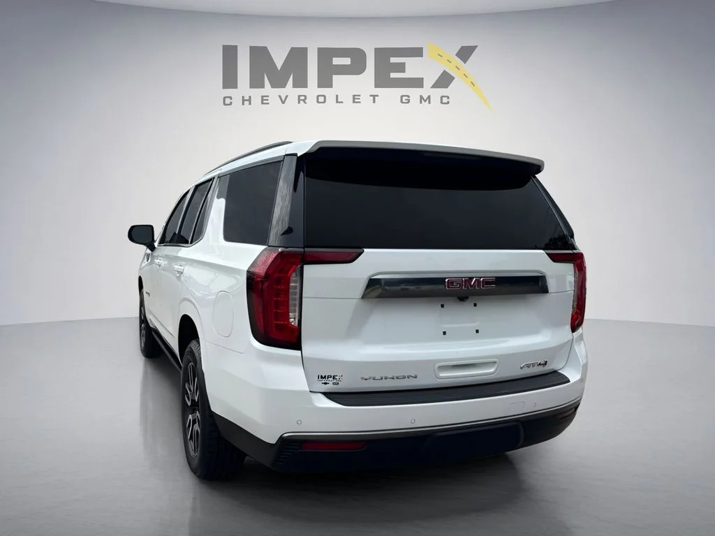 Used 2023 White GMC AT4 image 3