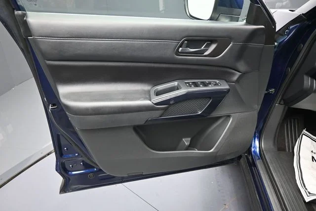 Used 2025 Blue Nissan SV image 15
