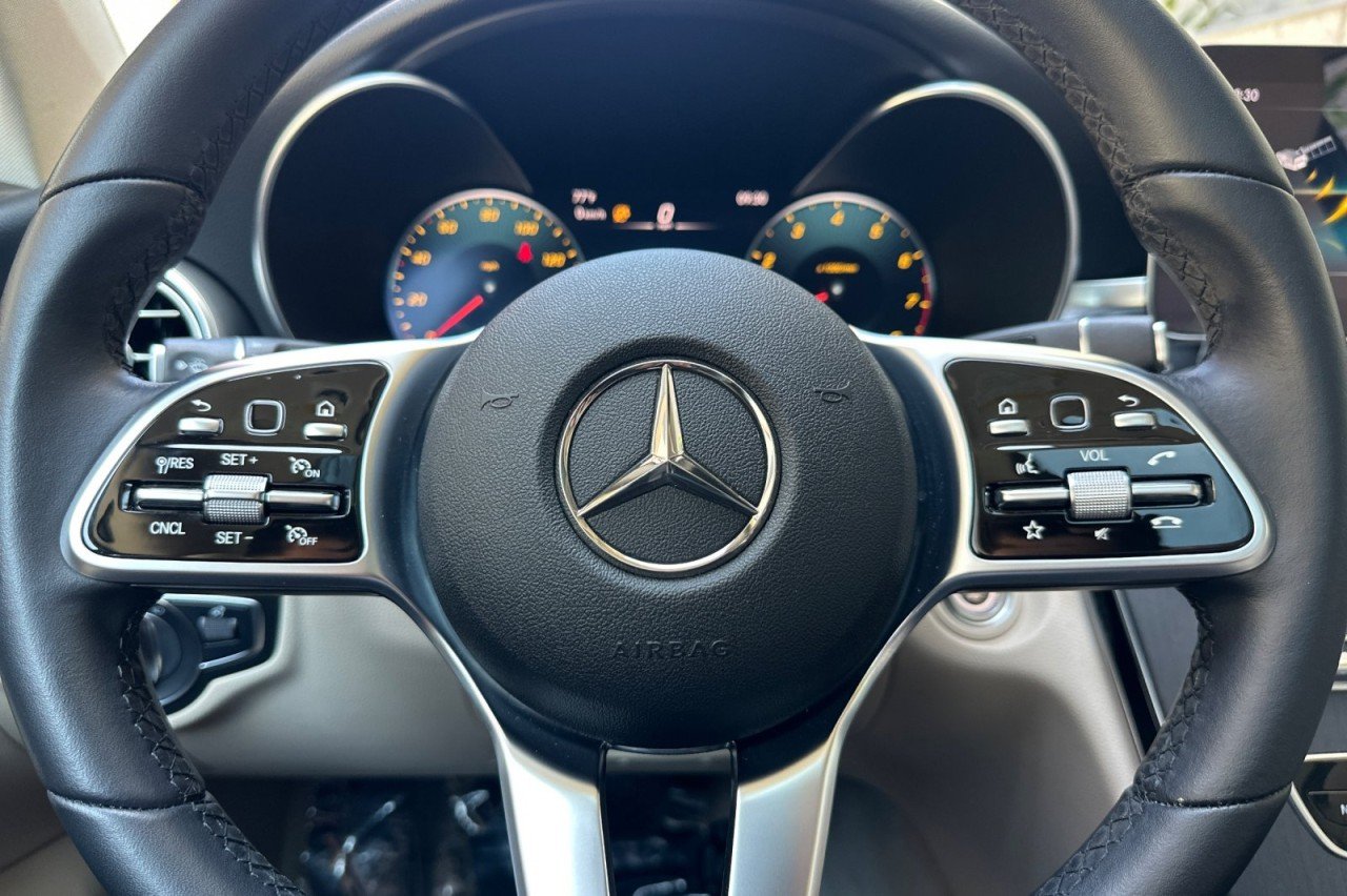 Certified Used 2022 MANUFAKTUR Selenite Grey Magno Mercedes-Benz C 300 image 19