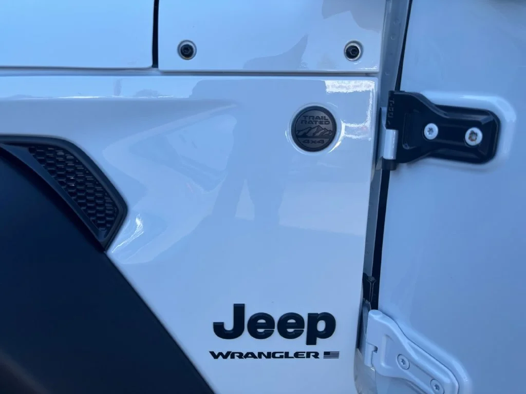 Used 2026 White Jeep Sport image 37