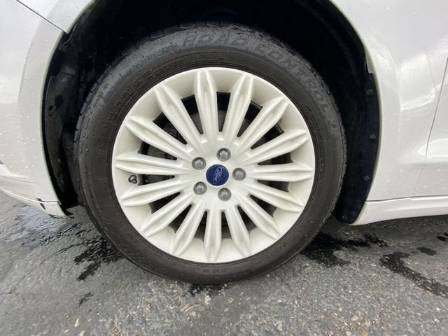 Used 2014 White Ford Titanium image 10