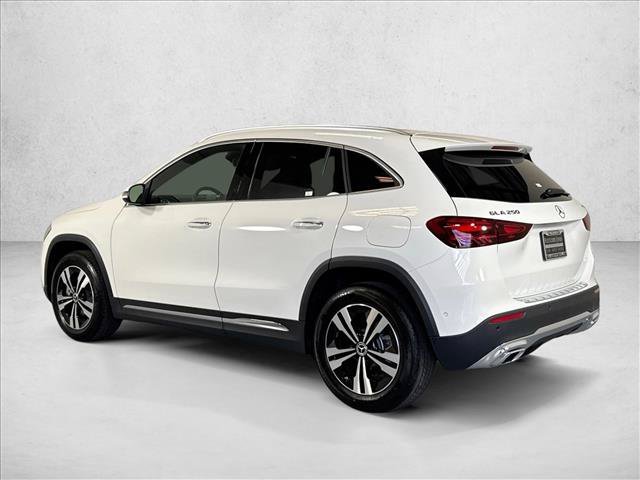 New 2026 Polar White Mercedes-Benz GLA 250 image 37