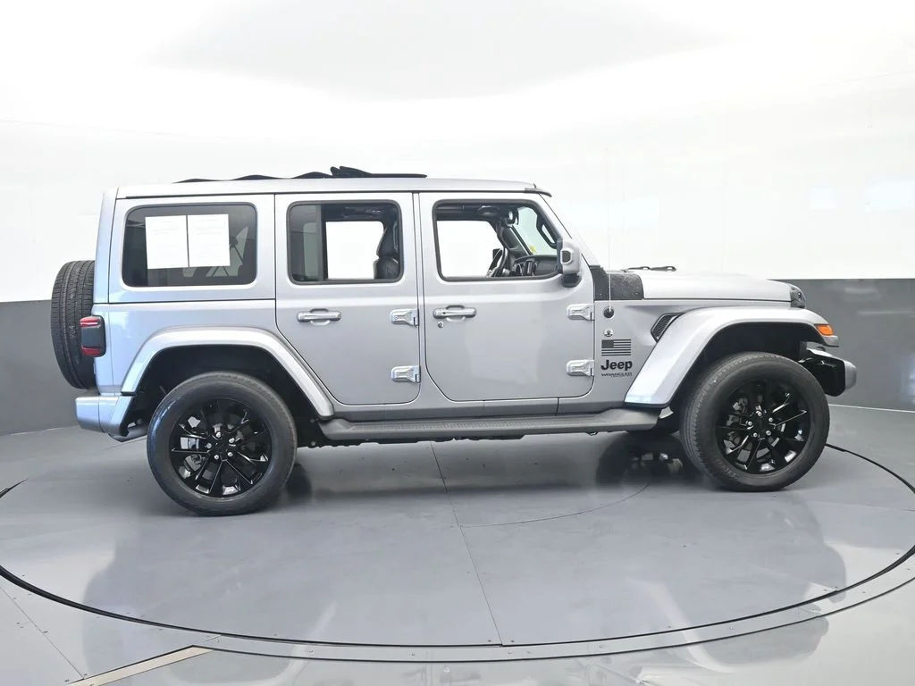 Used 2021 Billet Silver Metallic Clearcoat Jeep Unlimited Sahara High Altitude image 7