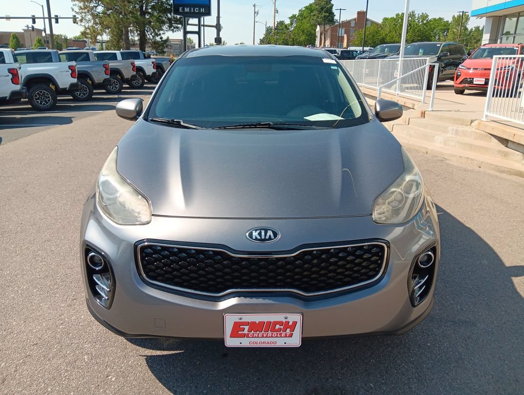 Used 2017 Mineral Silver Kia LX image 8