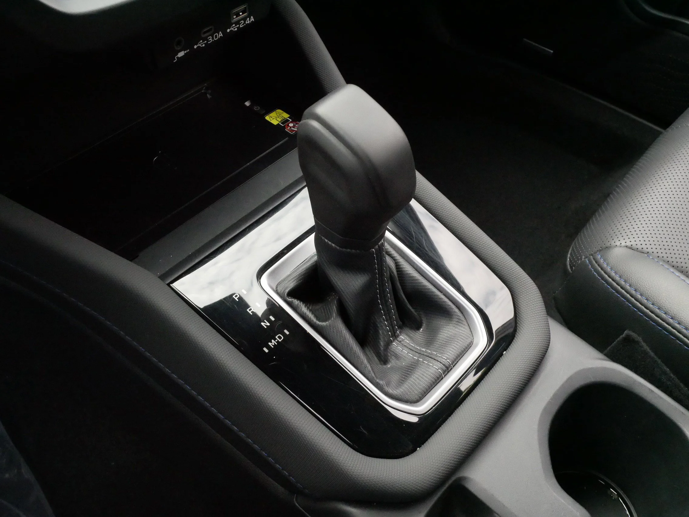 Used 2025 Crystal Black Silica Subaru Limited image 24