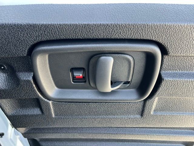 2025 Chevrolet Express Cargo Work Van - Photo 16