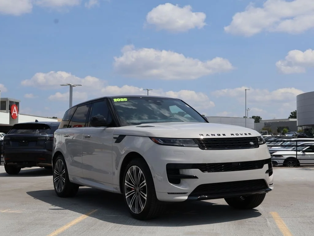 Certified Used 2025 Borasco Gray Metallic Land Rover Dynamic SE image 3